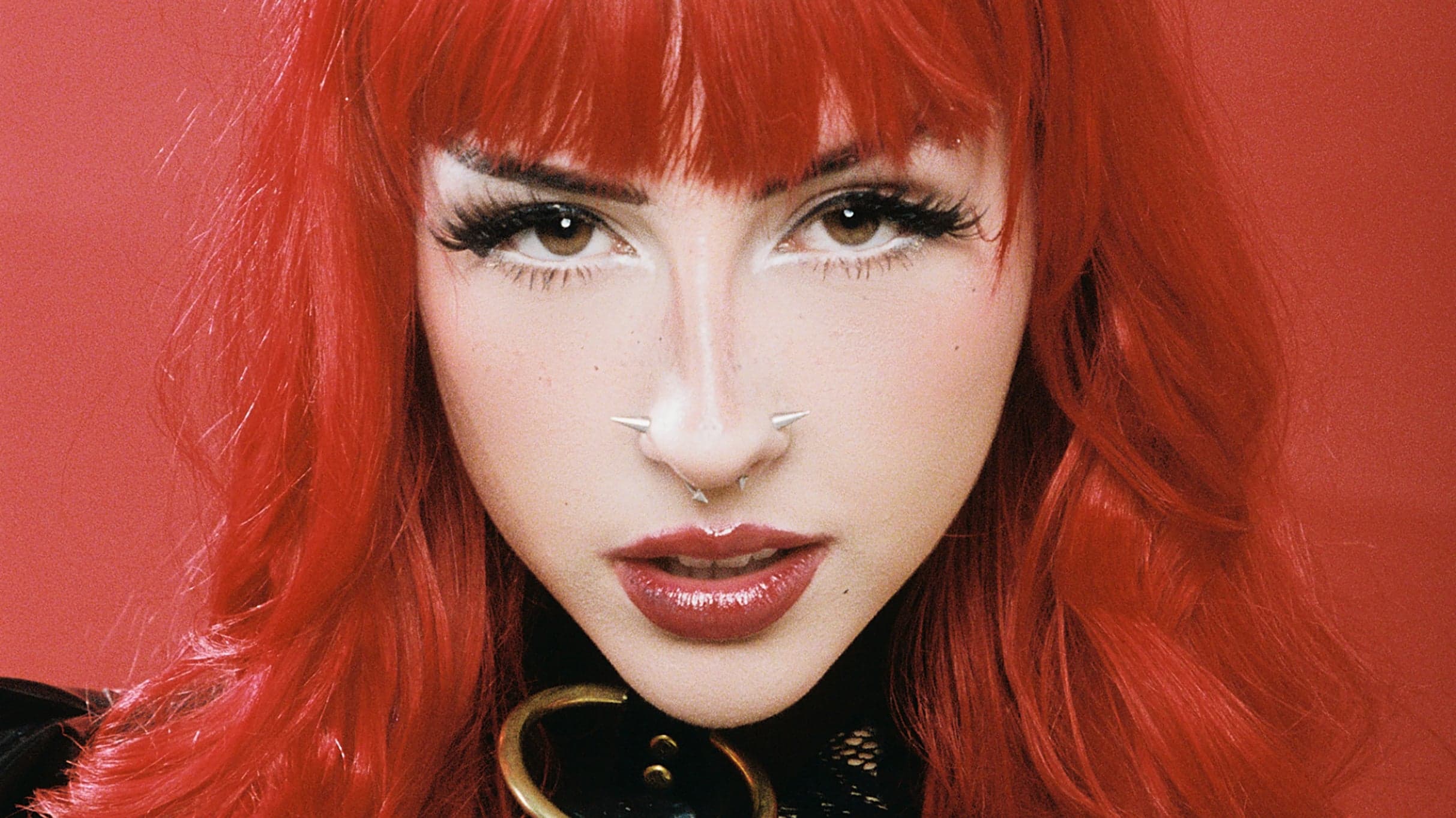 VANA: THE LADY IN RED TOUR